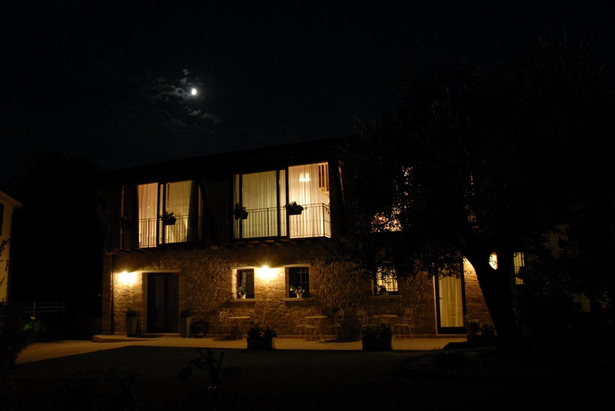 B&B Al Fienile Paderno del Grappa Buitenkant foto